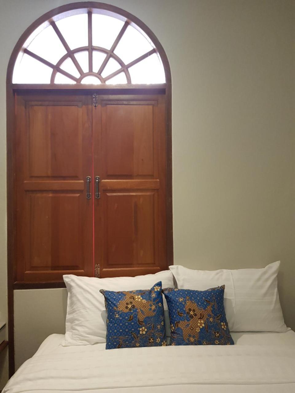 A Day Inn Ranong Hostel Exterior photo